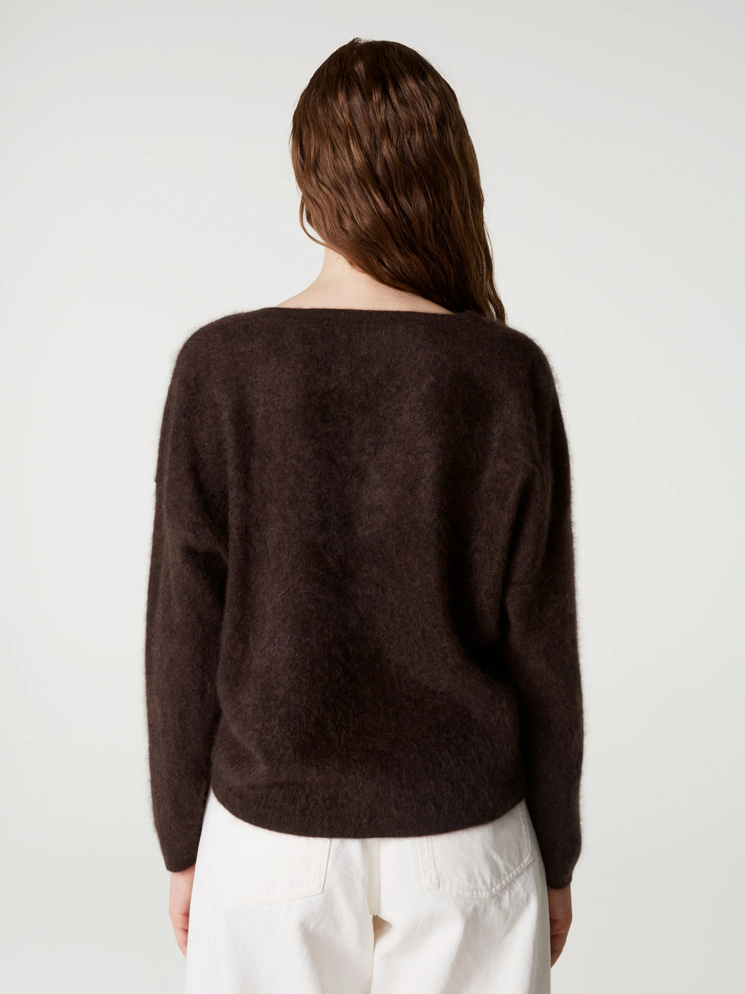 Absolut Cashmere Soeli V-hals Trui – Bruin-100% cashmere-DAMES TRUIEN & VESTEN-Bruin