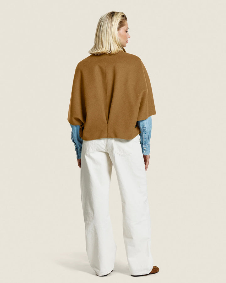 Alter Ego Liv Wollen Cape Jas – Tabacco-50% wol, 50% polyester-DAMES JASSEN & JACKS-Bruin