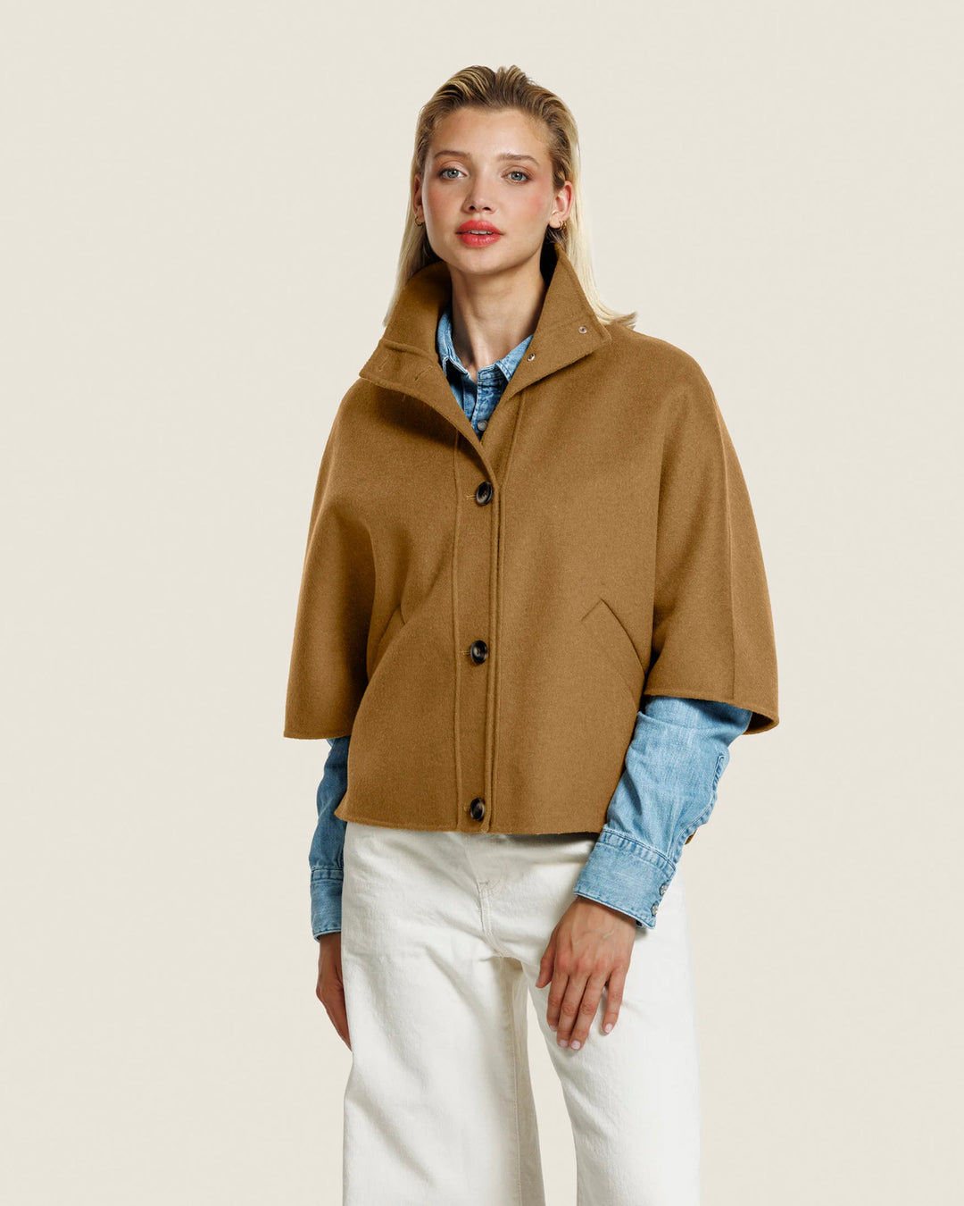 Alter Ego Liv Wollen Cape Jas – Tabacco-50% wol, 50% polyester-DAMES JASSEN & JACKS-Bruin