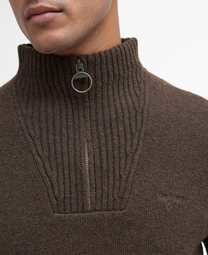 Barbour Essential Lambswool Half Zip – Bruin-100% wol-HEREN TRUIEN & VESTEN-Bruin