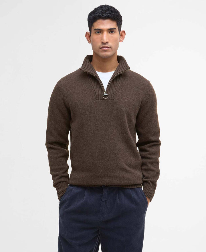 Barbour Essential Lambswool Half Zip – Bruin-100% wol-HEREN TRUIEN & VESTEN-Bruin