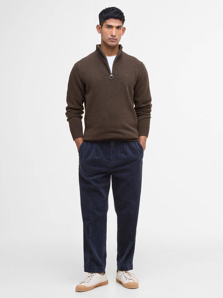 Barbour Essential Lambswool Half Zip – Bruin-100% wol-HEREN TRUIEN & VESTEN-Bruin