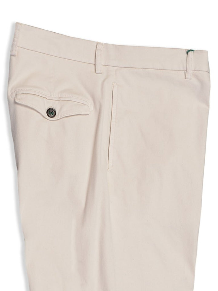 Berwich Morello Elax Chino – Room (Latte)-61% katoen, 34% lyocell, 5% elasthaan-HEREN BROEKEN-Room