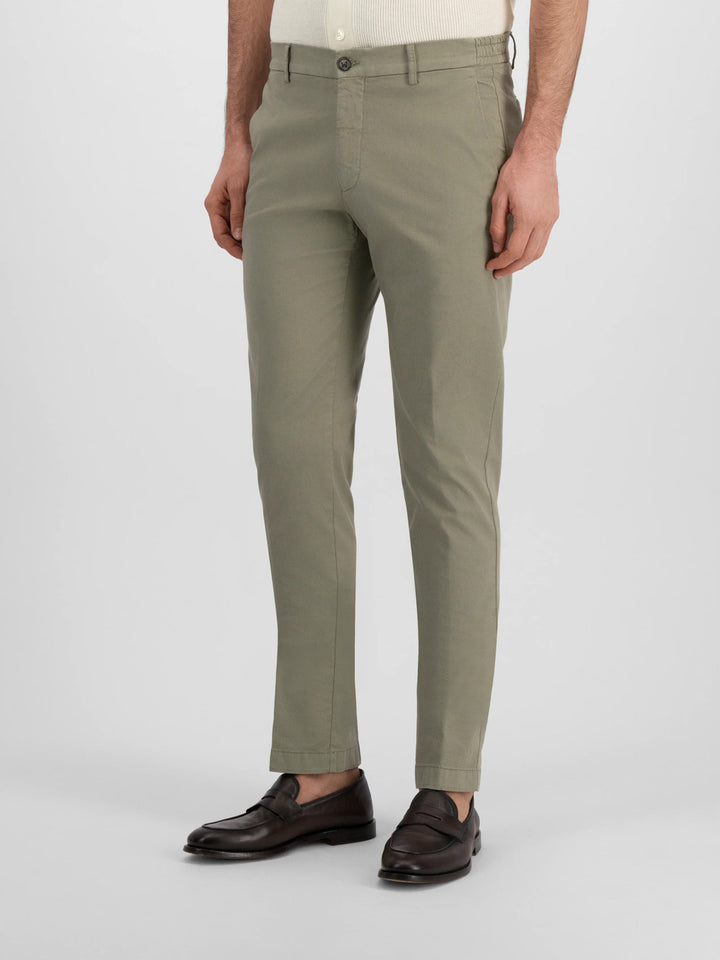 Berwich Morello Elax GD Slim Fit Chino – Groen-58% lyocel, 40% katoen, 2% elastaan-HEREN BROEKEN-Groen