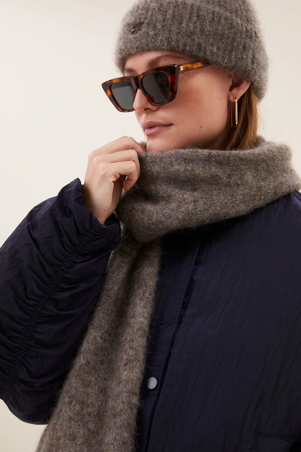 by-bar Leah Norton Sjaal – Bruin-35% alpaca, 36% mohair, 25%polyamide, 3% elasthaan-DAMES ACCESSOIRES-Bruin