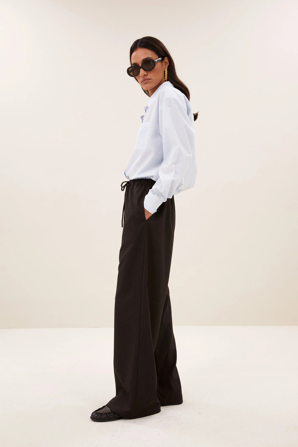 by-bar Pelle Pinstripe Pantalon – Bruin-65% polyester, 32% viscose, 3% elasthaan-DAMES BROEKEN-Bruin