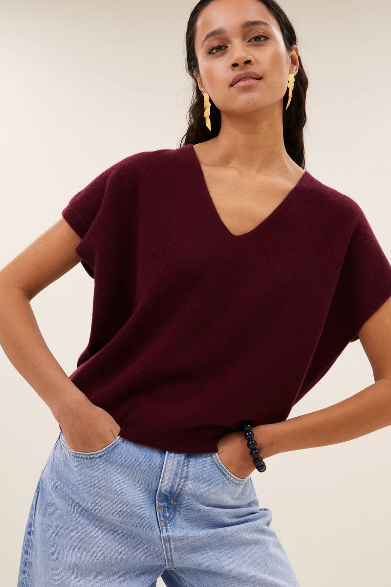 by-bar sil v-neck pullover – Rood-100% merino wol-DAMES TRUIEN & VESTEN-Rood
