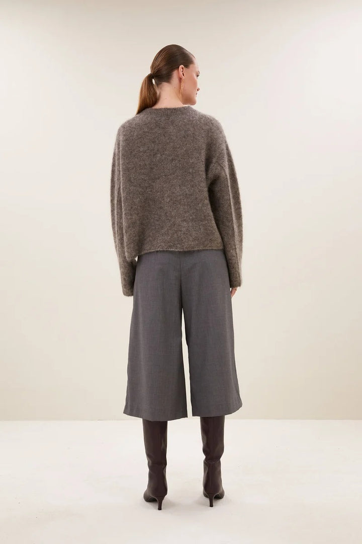by-bar Vasile Pullover – Bruin-36% mohair, 36% alpaca, 25% polyamide, 3% elastaan-DAMES TRUIEN & VESTEN-Bruin