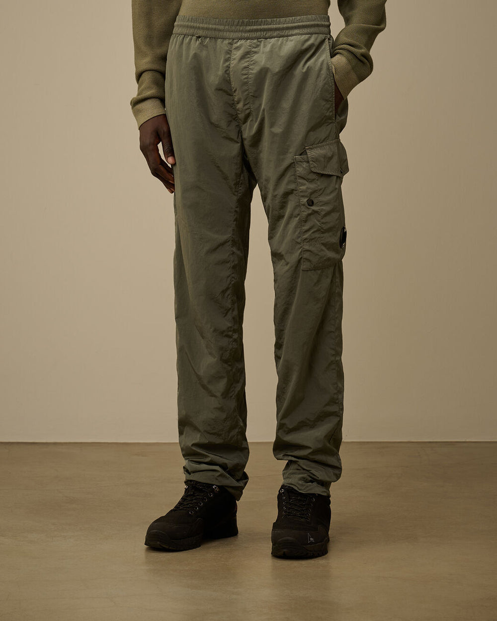 C.P. Company Chrome‑R Lens Cargo Pants – Grijs-100% polyamide-HEREN BROEKEN-Grijs