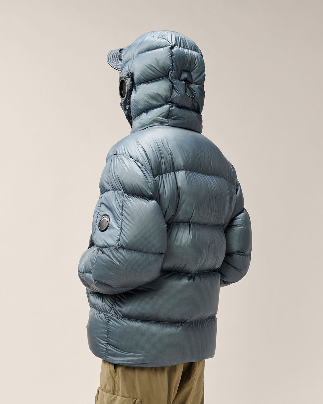 C.P. Company D.D. Shell Donsjack – Blauw-100% polyamide<br />Vulling: 95% eenden dons, 5% veren-HEREN JASSEN & JACKS-Blau