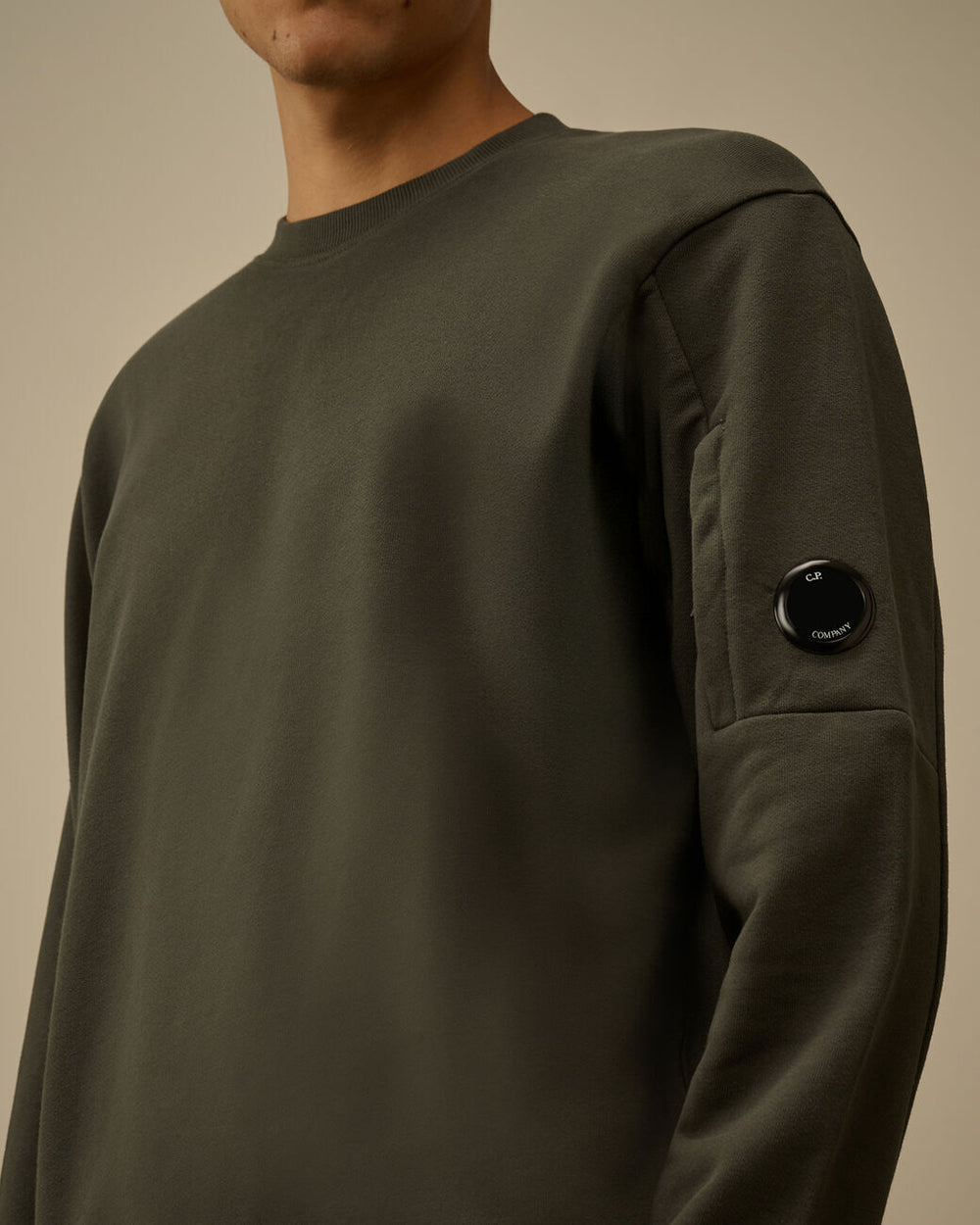 C.P. Company Diagonal Raised Fleece Crewneck Lens -100% katoen-HEREN TRUIEN & VESTEN-Groen