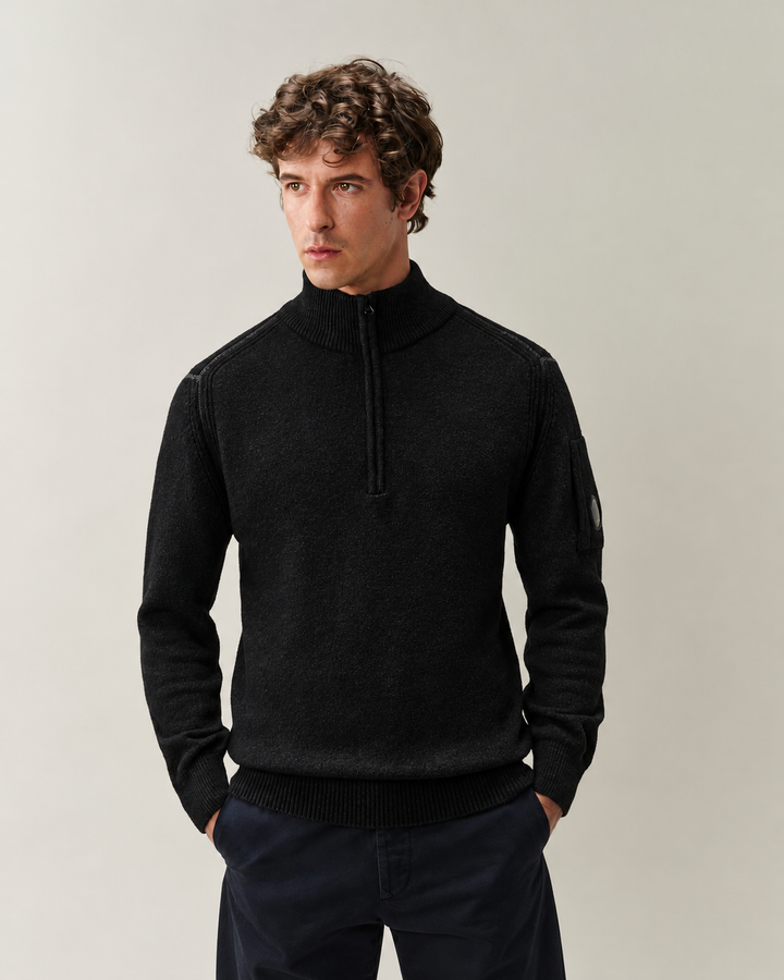 C.P. Company Lens Half Zip Trui – Zwart-70% polyamide, 29% wol, 1% andere-HEREN TRUIEN & VESTEN-Zwart
