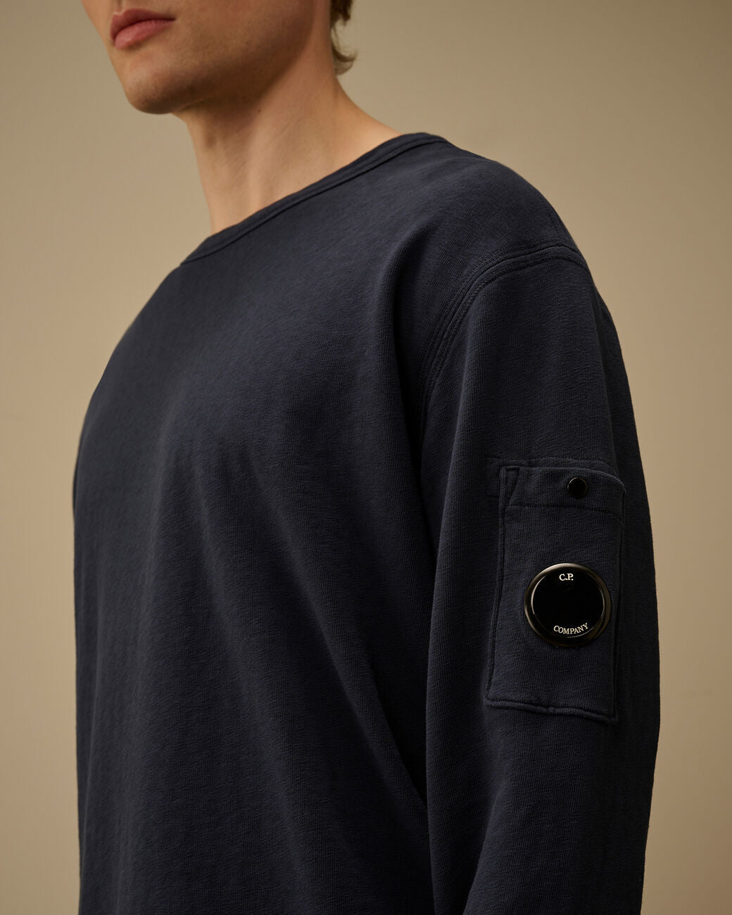 C.P. Company Malfilè Fleece Lens Crewneck - Blauw-100% katoen-HEREN TRUIEN & VESTEN-Blauw