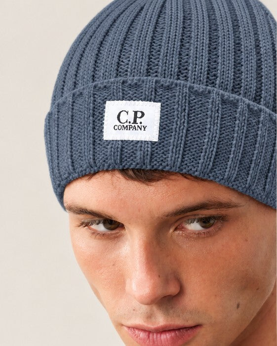 C.P. Company Merinowollen Logo Muts – Blauw-100% wol-HEREN ACCESSOIRES-Blauw