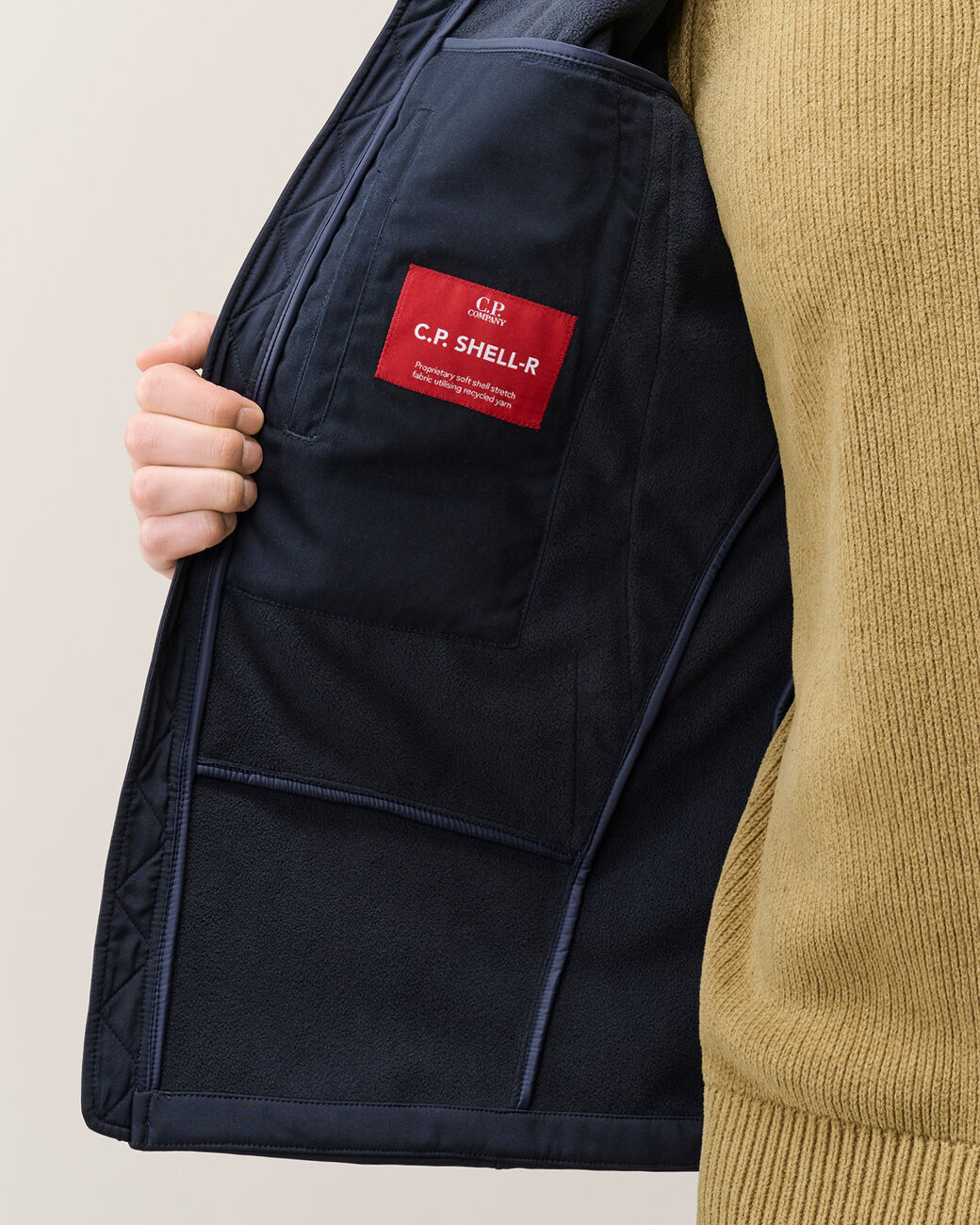 C.P. Company Shell-R Hooded Jacket – Blauw-94% polyester, 6% elastaan<br />-HEREN JASSEN & JACKS-Blauw