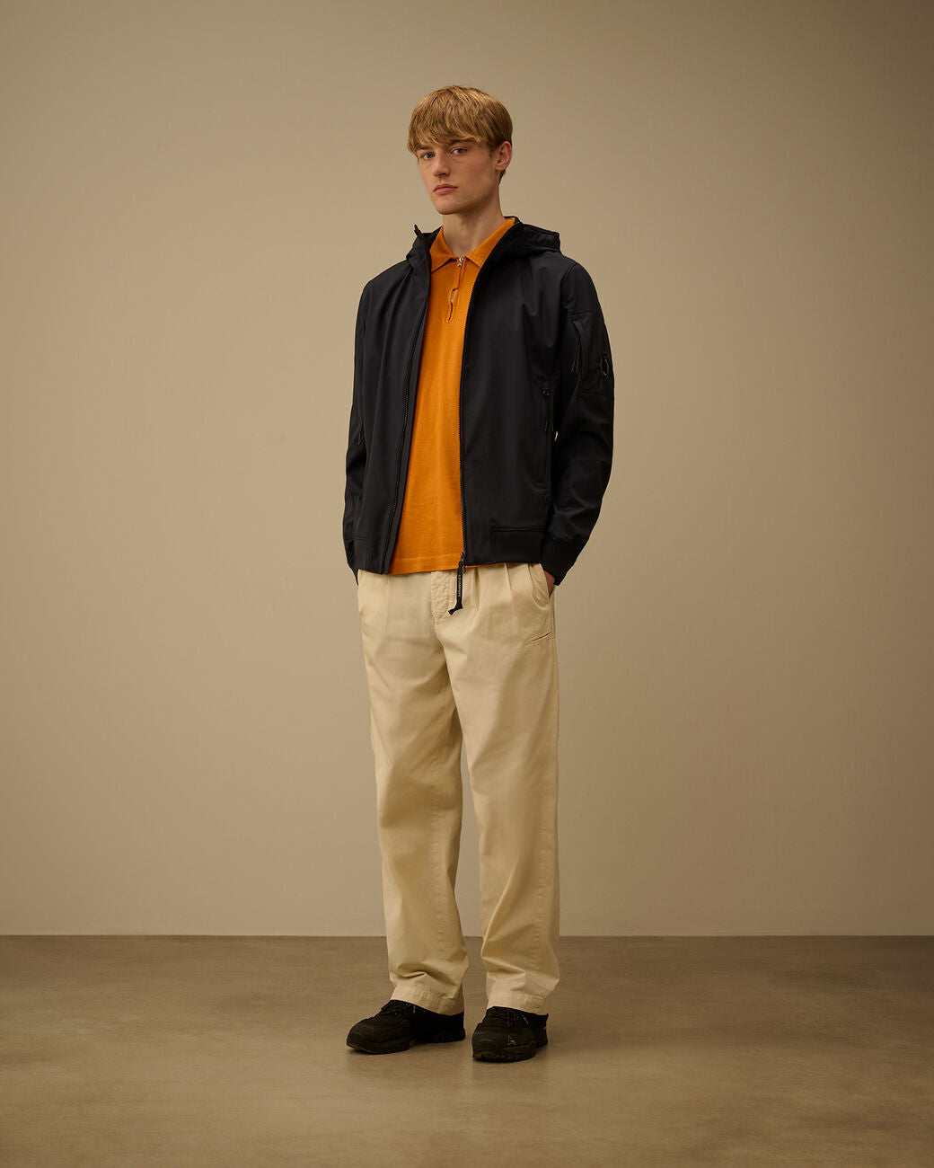 C.P. Company Shell-R Hooded Lens Jacket – Blauw-92% polyester, 8% elastaan-HEREN JASSEN & JACKS-Blauw