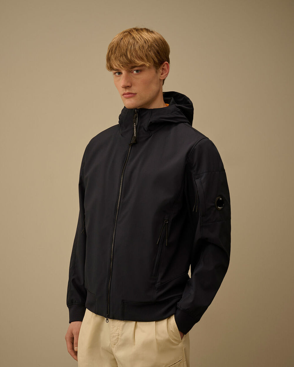 C.P. Company Shell-R Hooded Lens Jacket – Blauw-92% polyester, 8% elastaan-HEREN JASSEN & JACKS-Blauw