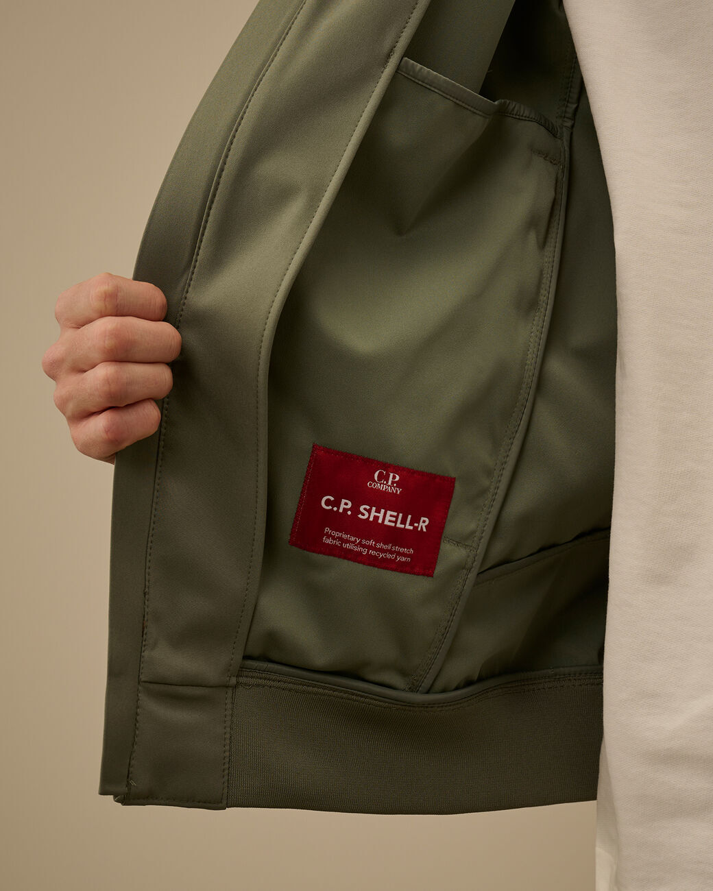 C.P. Company Shell-R Hooded Lens Jacket – Groen-92% polyester, 8% elastaan-HEREN JASSEN & JACKS-Groen