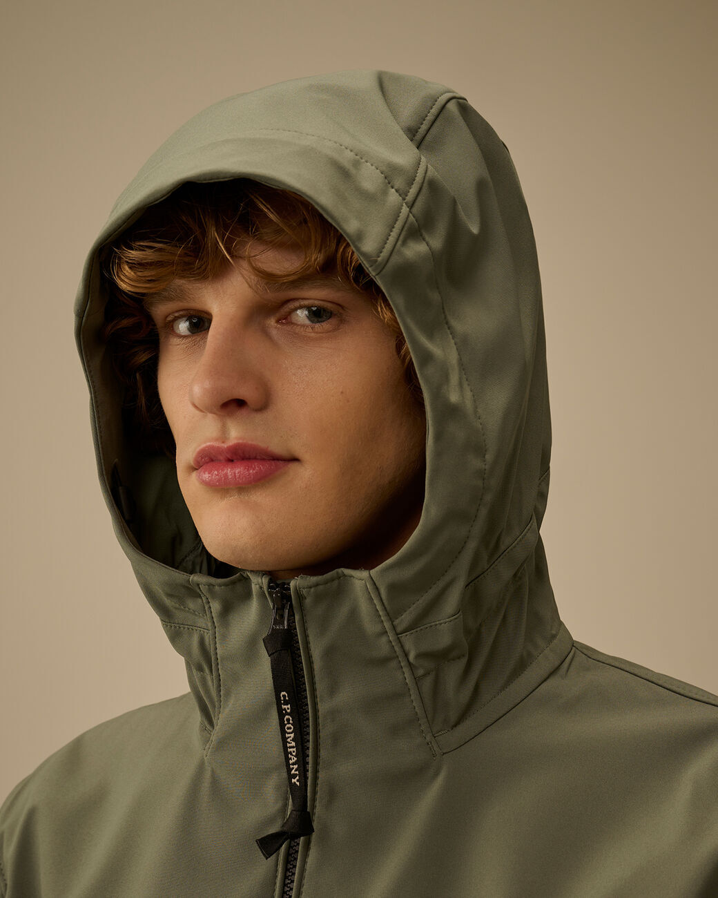 C.P. Company Shell-R Hooded Lens Jacket – Groen-92% polyester, 8% elastaan-HEREN JASSEN & JACKS-Groen