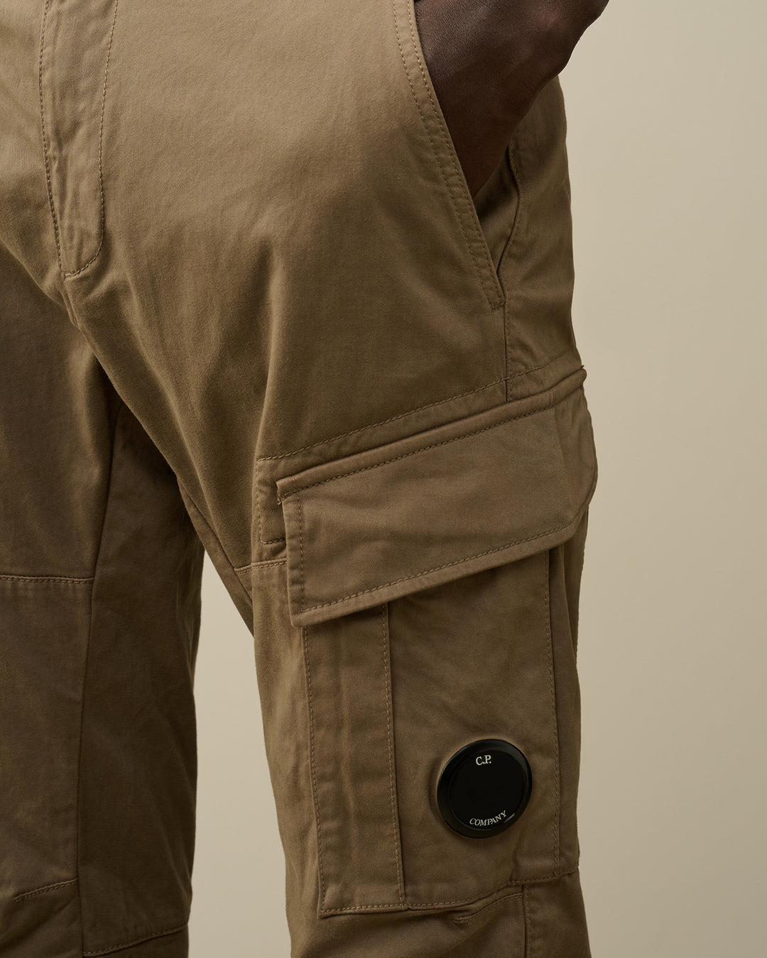 C.P. Company stretch cargo broek-Buitenstof: 98% katoen, 2% elastaan ​​/ spandex-HEREN BROEKEN-Beige