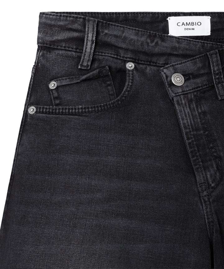 Cambio Baggy Asymmetrical Jeans – Zwart-98% katoen, 6% elastomultiester, 2% elasthaan-DAMES BROEKEN-Zwart