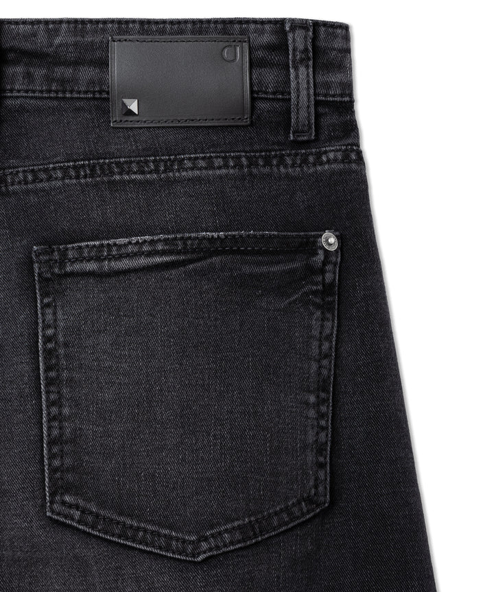 Cambio Baggy Asymmetrical Jeans – Zwart-98% katoen, 6% elastomultiester, 2% elasthaan-DAMES BROEKEN-Zwart