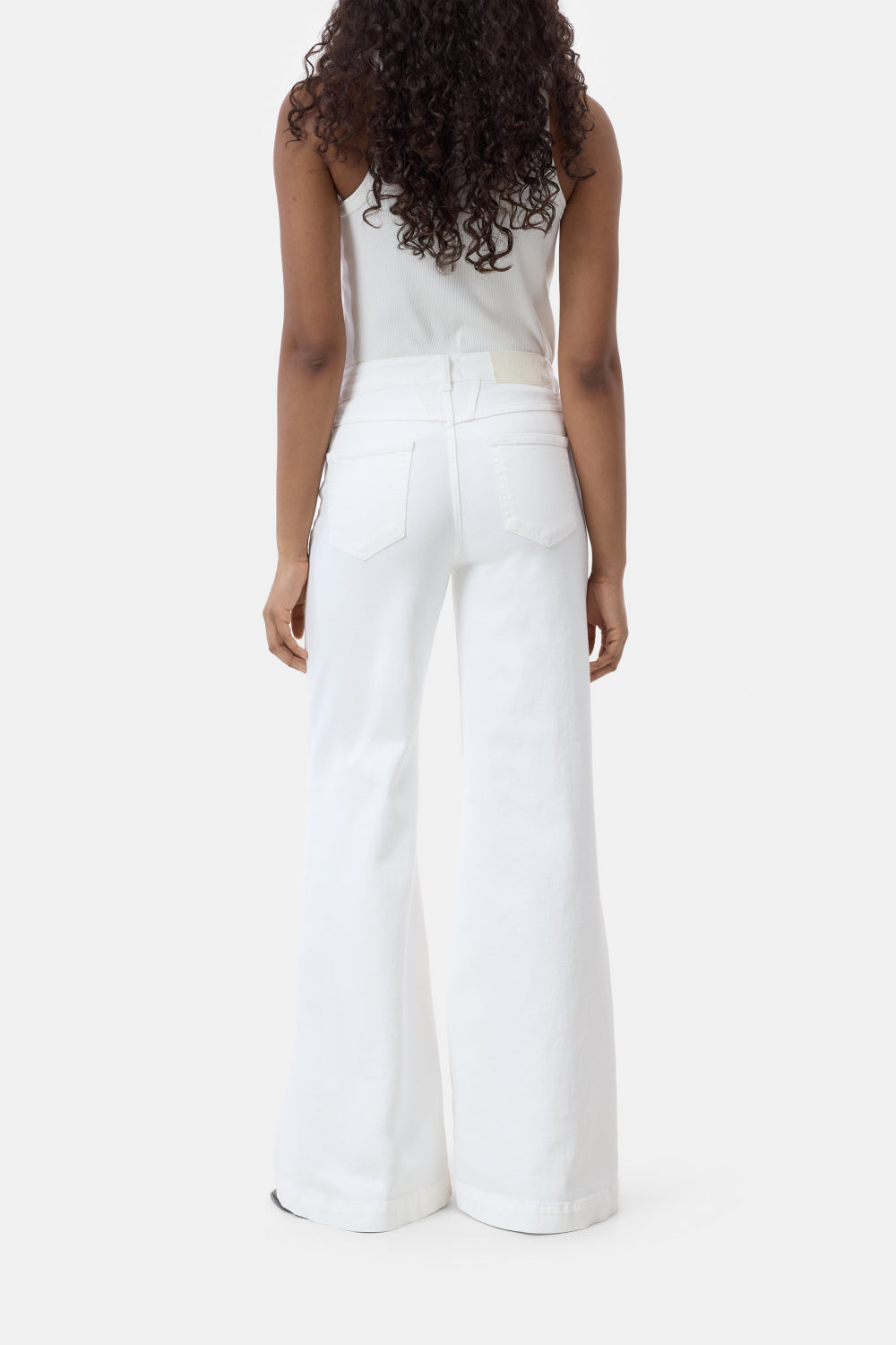 Closed Glow Up Wide Fit Long Leg Jeans – Wit-100% katoen-DAMES BROEKEN-Wit