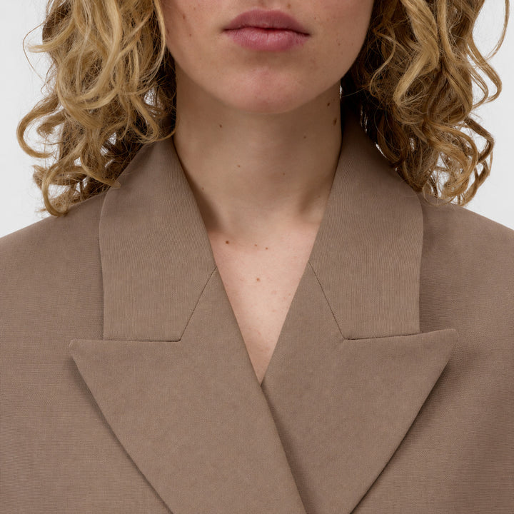 Closed Lola blazer – Bruin-53% polyester, 43% wol, 4% elastaan-DAMES BLAZERS & JASJES-Bruin