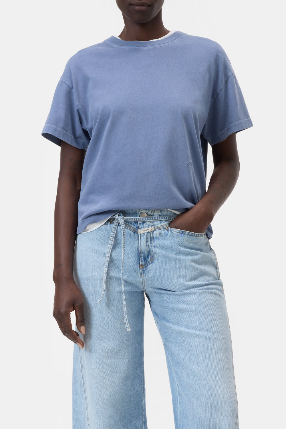 Closed Slit T-shirt Regular – Blauw-100% katoen-DAMES TOPS & BLOUSES-Blauw