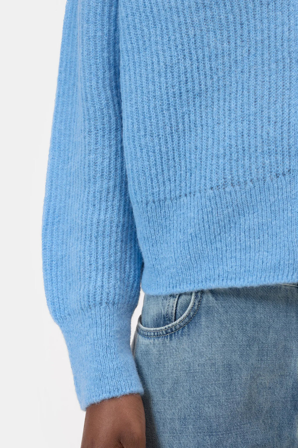 Closed Vest – Blauw-49% alpaca, 30% nylon, 21% wol-DAMES TRUIEN & VESTEN-Blauw