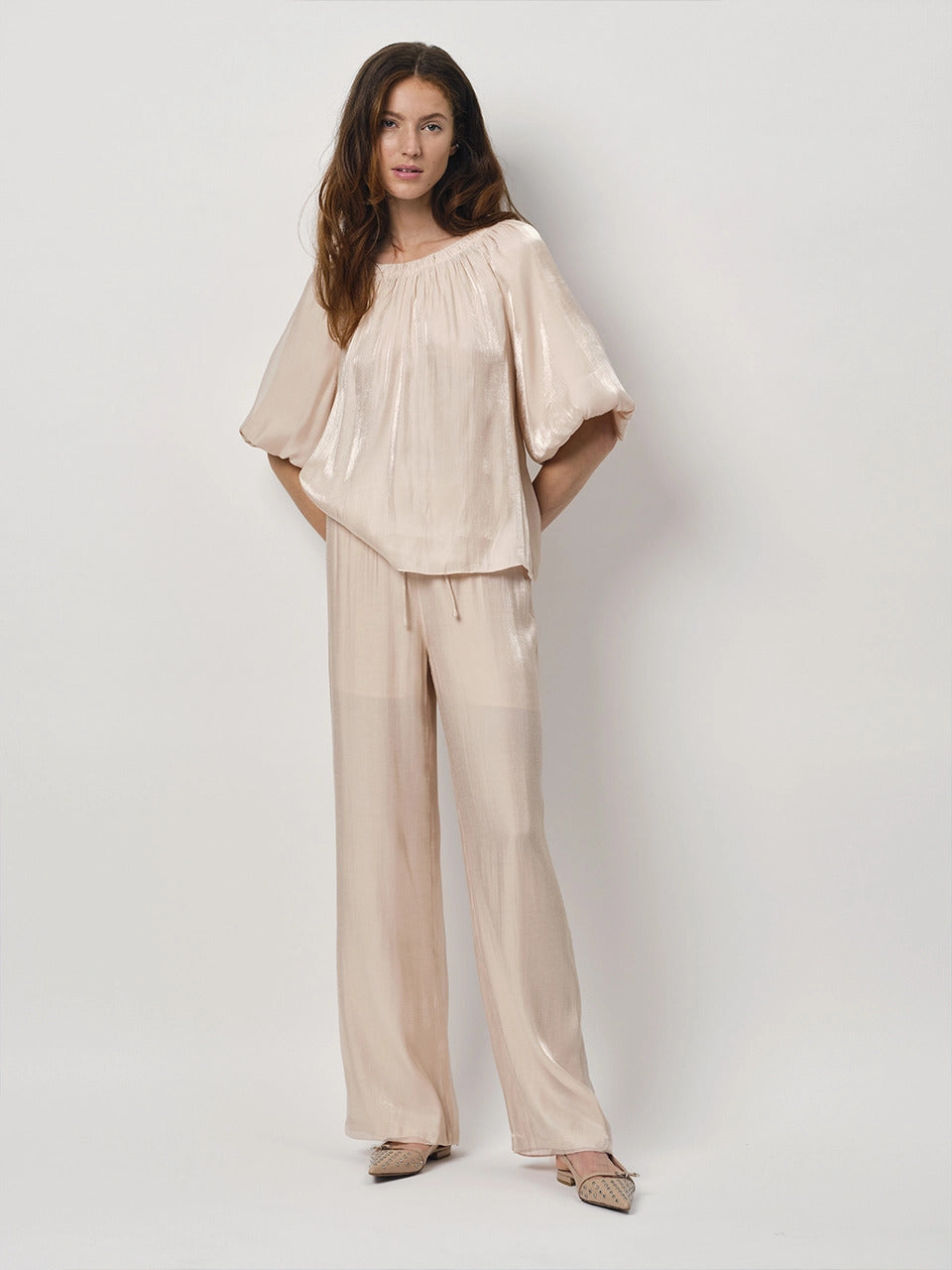 Dante 6 SIMO top met strik-80% viskose, 20% polyamide-DAMES TOPS & BLOUSES-Beige