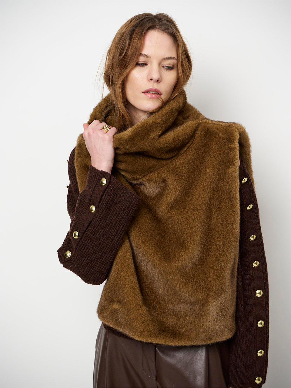 Dante6 Lucu Gilet van Imitatiebont – Bruin-100% polyester-DAMES TRUIEN & VESTEN-Bruin