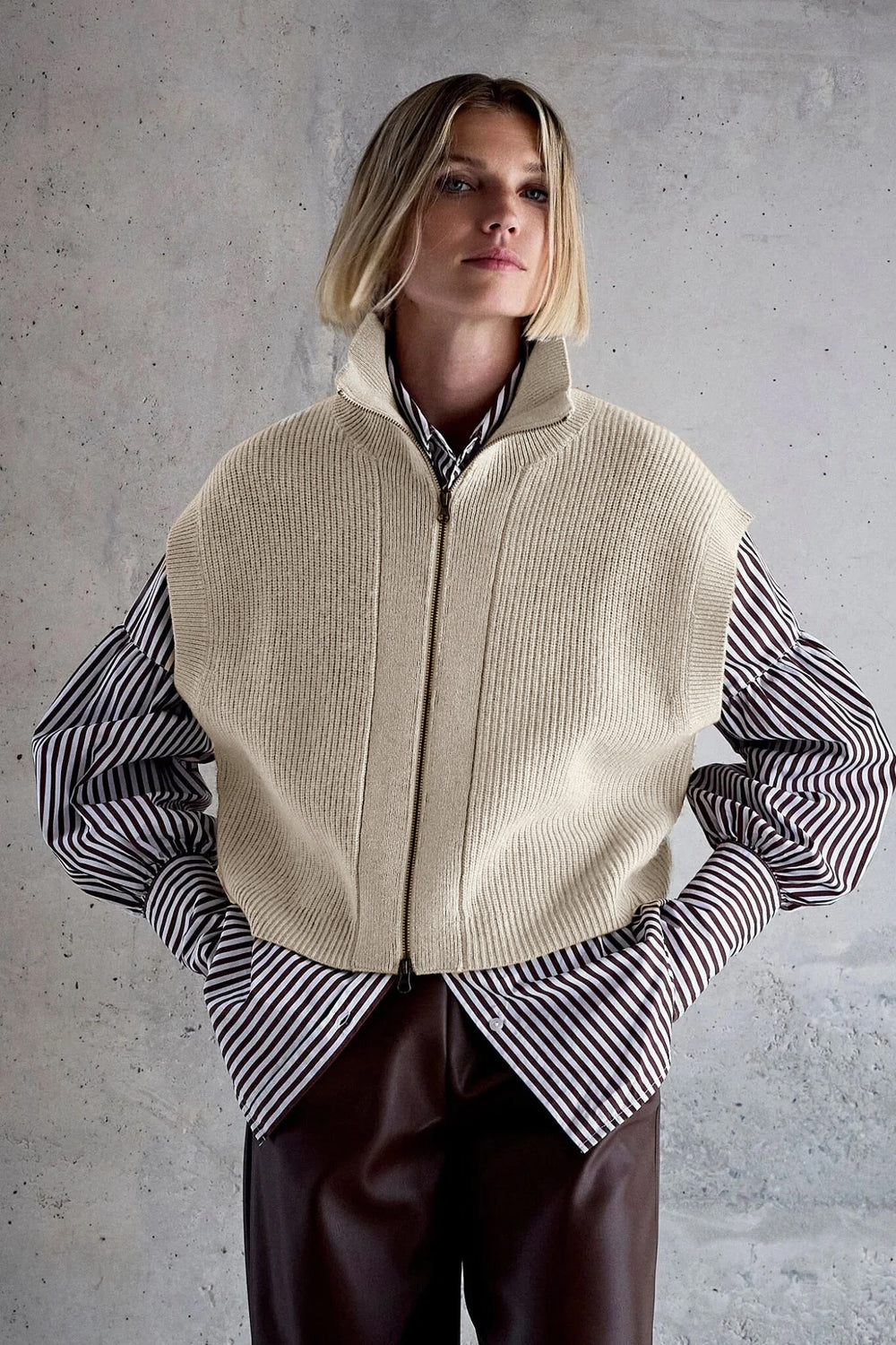 Femmes Du Sud Joslyn Vest – Camel-90% merino, 10% cashmere-DAMES TRUIEN & VESTEN-Beige