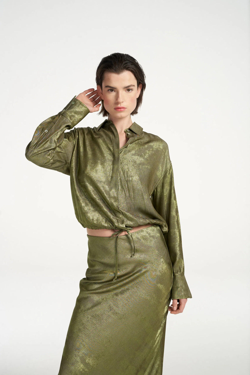 Femmes du Sud Marthe Shimmer Army blouse-Kwaliteit: 60% polyester | 40% viscose-DAMES TOPS & BLOUSES-Groen