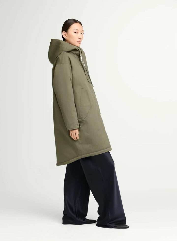 g-lab META Parka – Groen-62% katoen, 38% polyester<br />Voering: 100% polyester-DAMES JASSEN & JACKS-Groen
