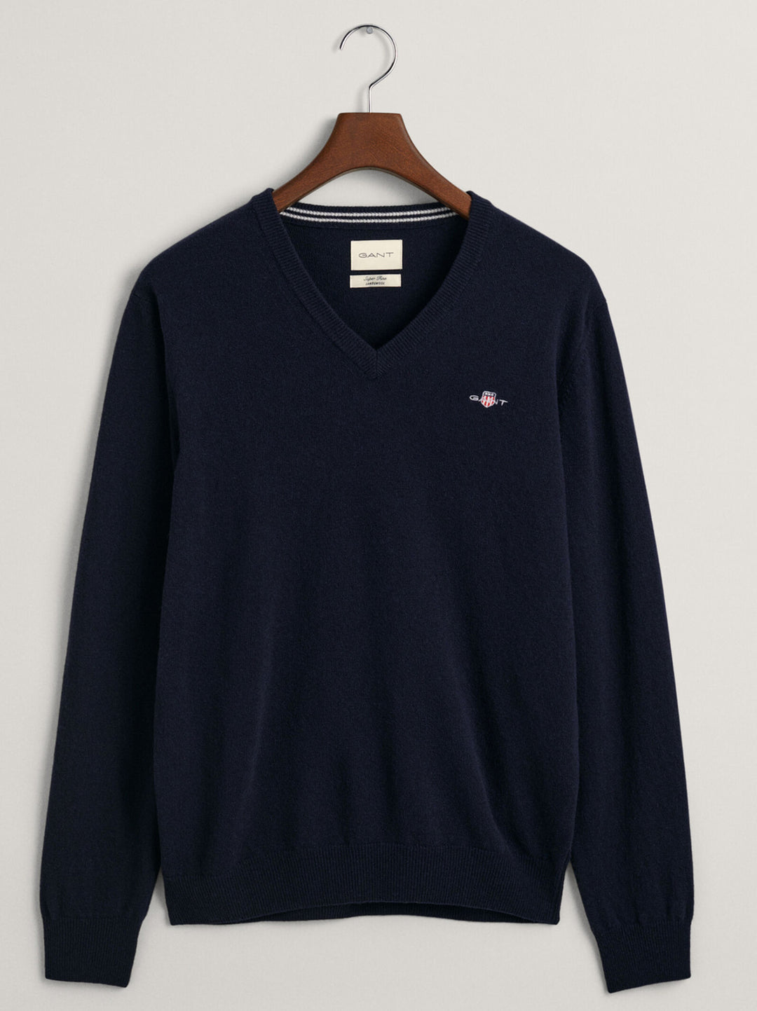 GANT trui met V-hals van lamswol-Materiaal: 100% lamswol-HEREN TRUIEN & VESTEN-Blauw