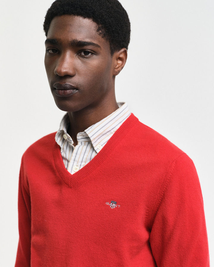 GANT trui met V-hals van lamswol -Materiaal: 100% lamswol-HEREN TRUIEN & VESTEN-Rood