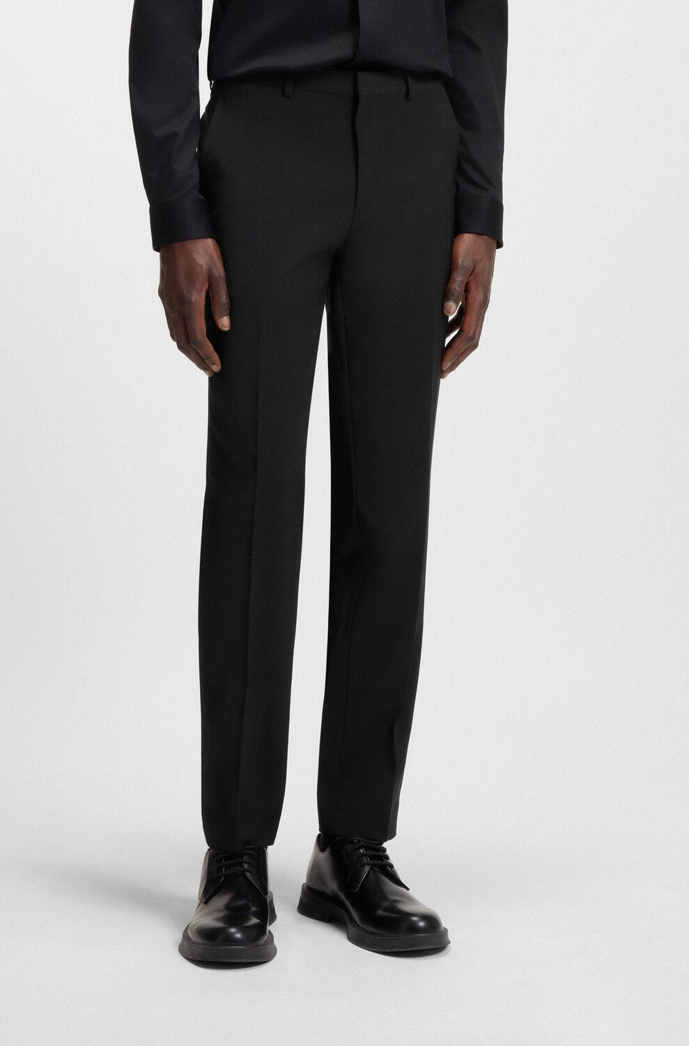 HUGO Essential Zwarte Pantalon – Slim Fit-60% wol, 36% polyester, 4% elasthaan-HEREN PAKKEN & COLBERTS-Zwart