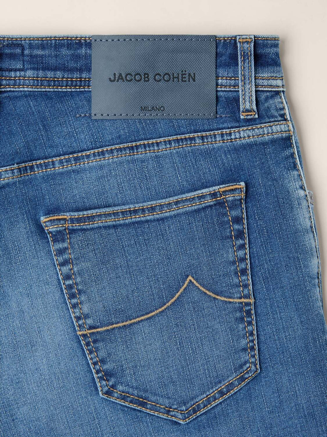 Jacob Cohën Bard Fast Jeans – Blauw-92% katoen, 6% elastomultiester, 2% elasthaan-HEREN BROEKEN-Blauw
