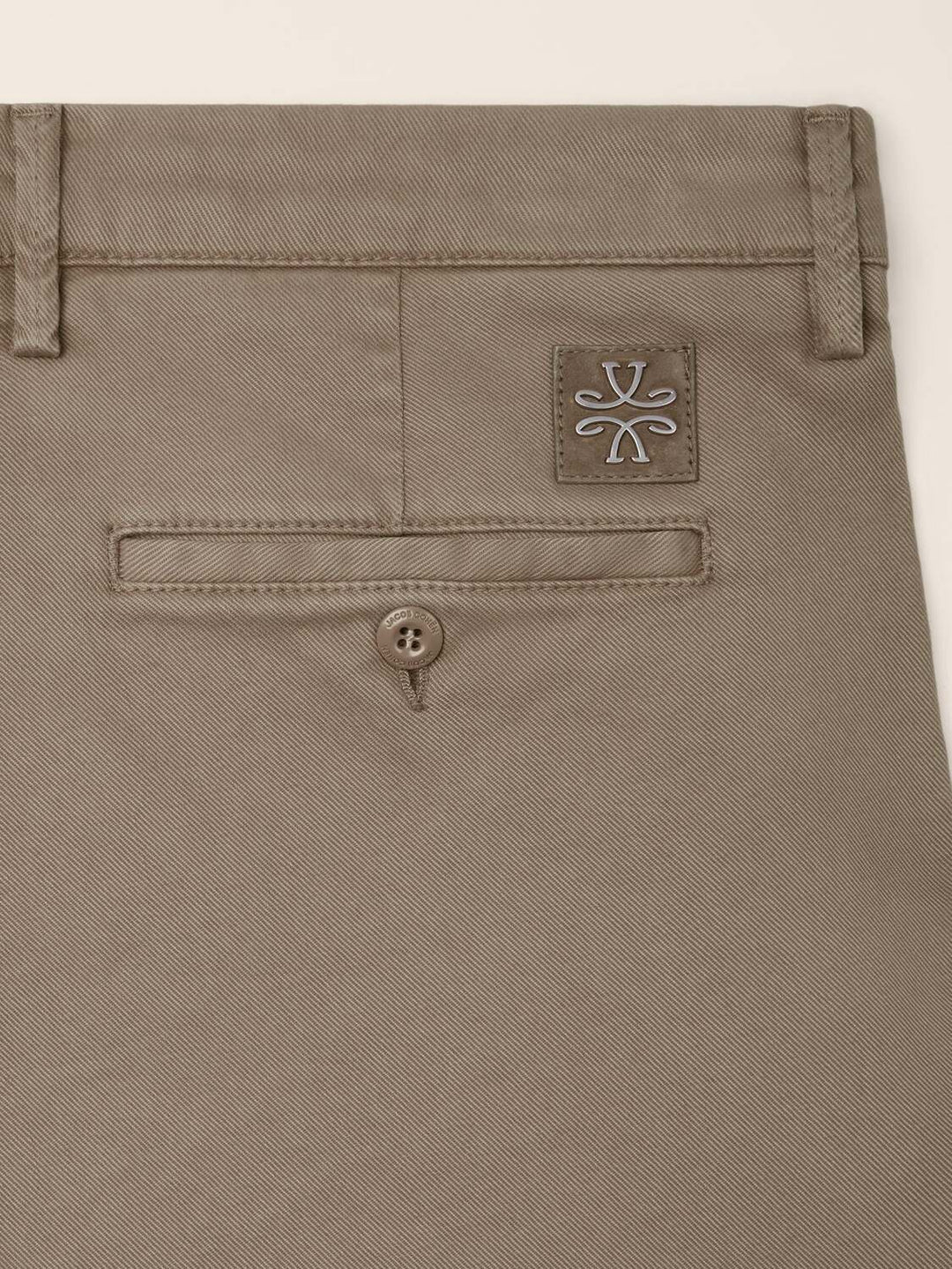 Jacob Cohën Bobby 5‑Pocket Chino – Grijs-43% modal, 27% lycra, 27% katoen, 3% elastaan-HEREN BROEKEN-Grijs