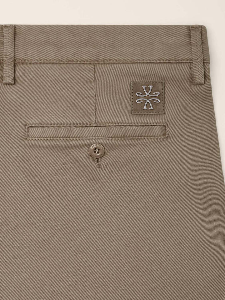 Jacob Cohën Bobby 5‑Pocket Chino – Grijs-43% modal, 27% lycra, 27% katoen, 3% elastaan-HEREN BROEKEN-Grijs