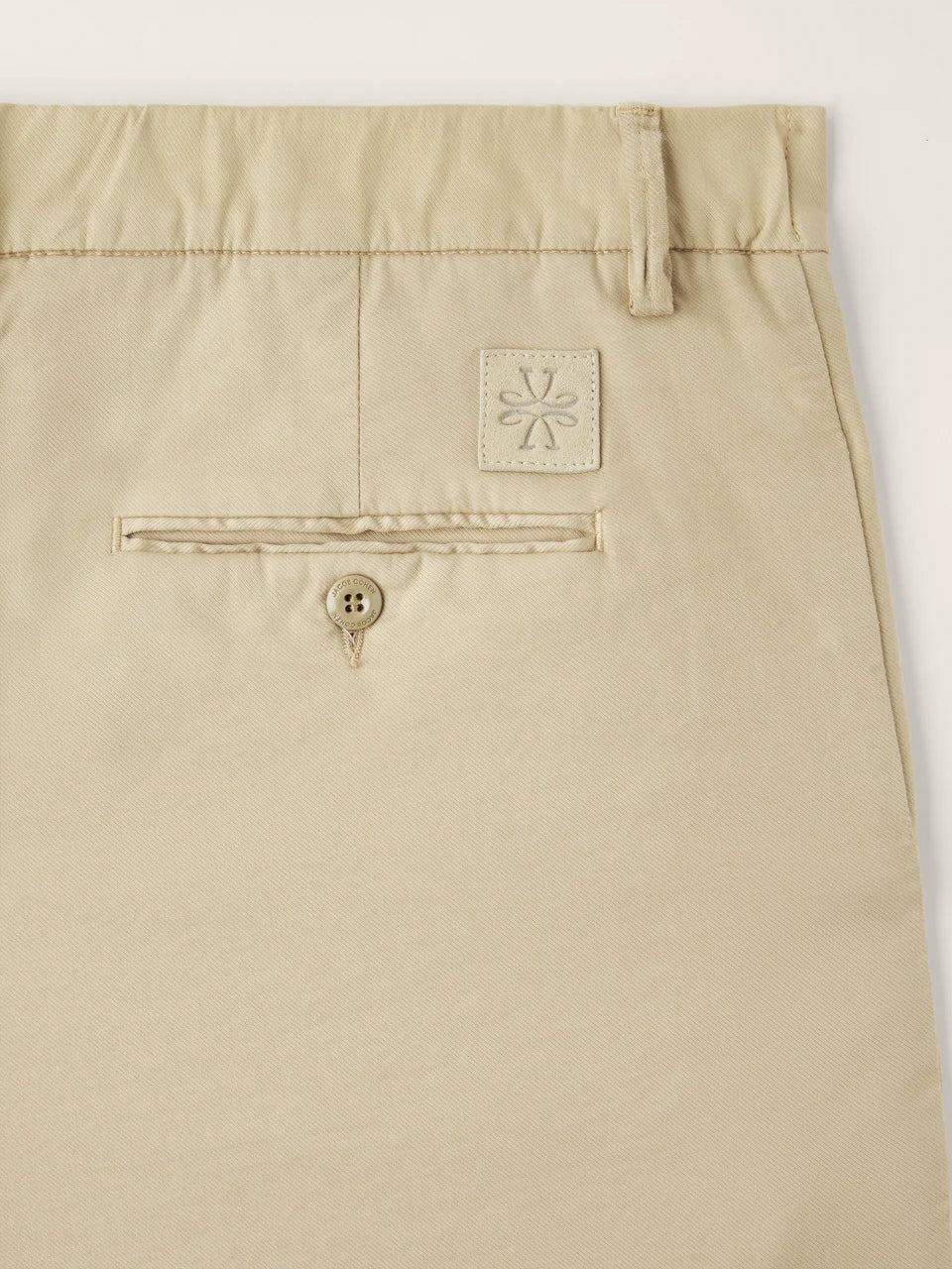 Jacob Cohën Bobby Slim Fit Chino – Beige-55% katoen, 42% lycra, 3% elastaan-HEREN BROEKEN-Beige