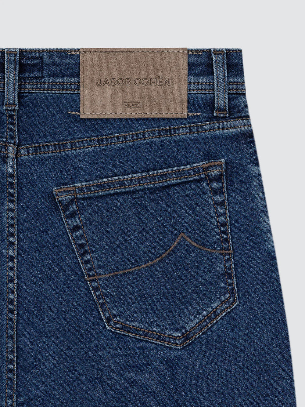 Jacob Cohën Nick Jeans – Blauw-81% katoen, 11% lycra, 6% elastisch polyamide, 2% elastaan-HEREN BROEKEN-Blauw