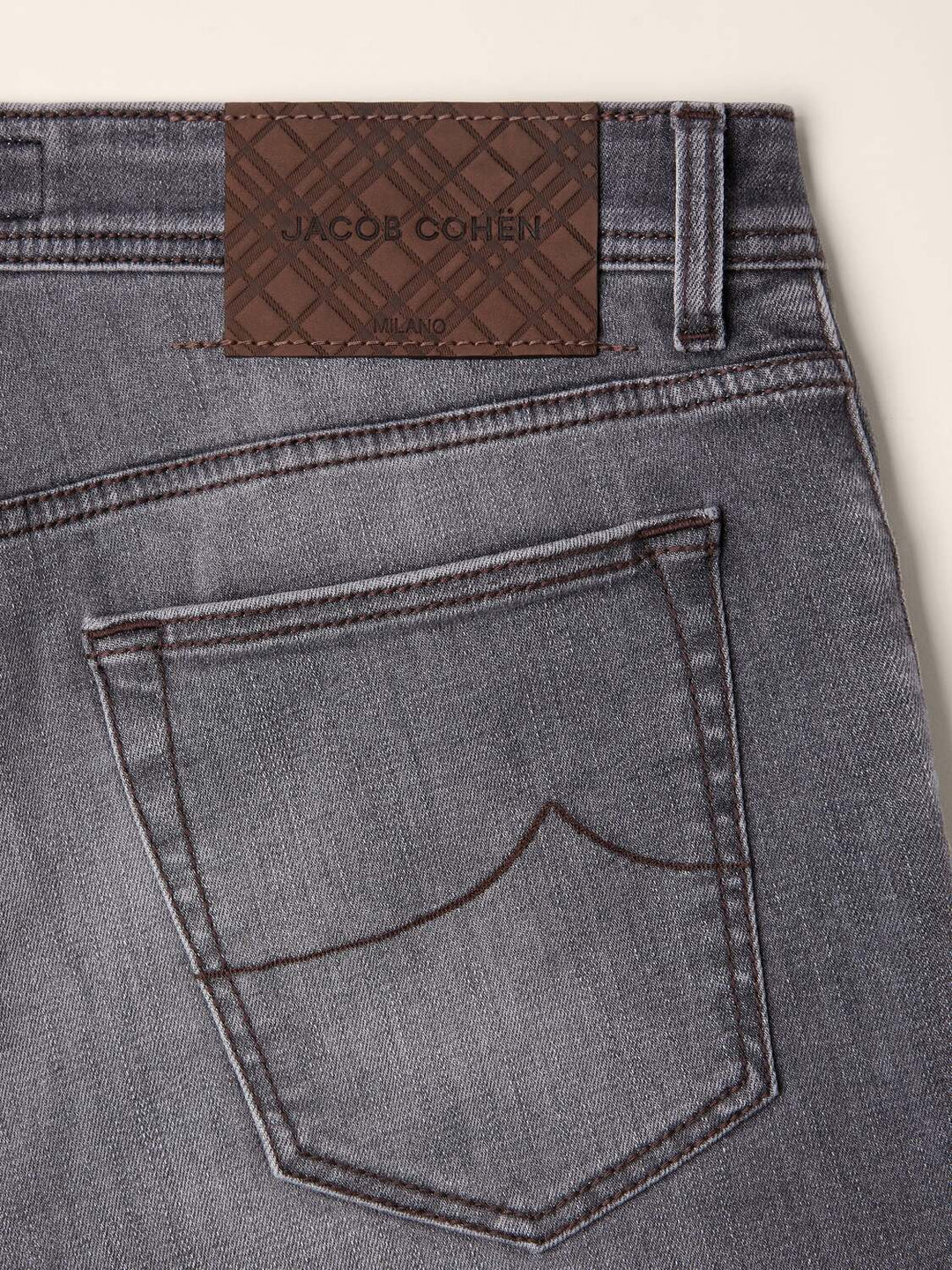 Jacob Cohën Nick Jeans – Grijs-94% katoen, 4% elastomultiester, 2% elasthaan-HEREN BROEKEN-Grijs