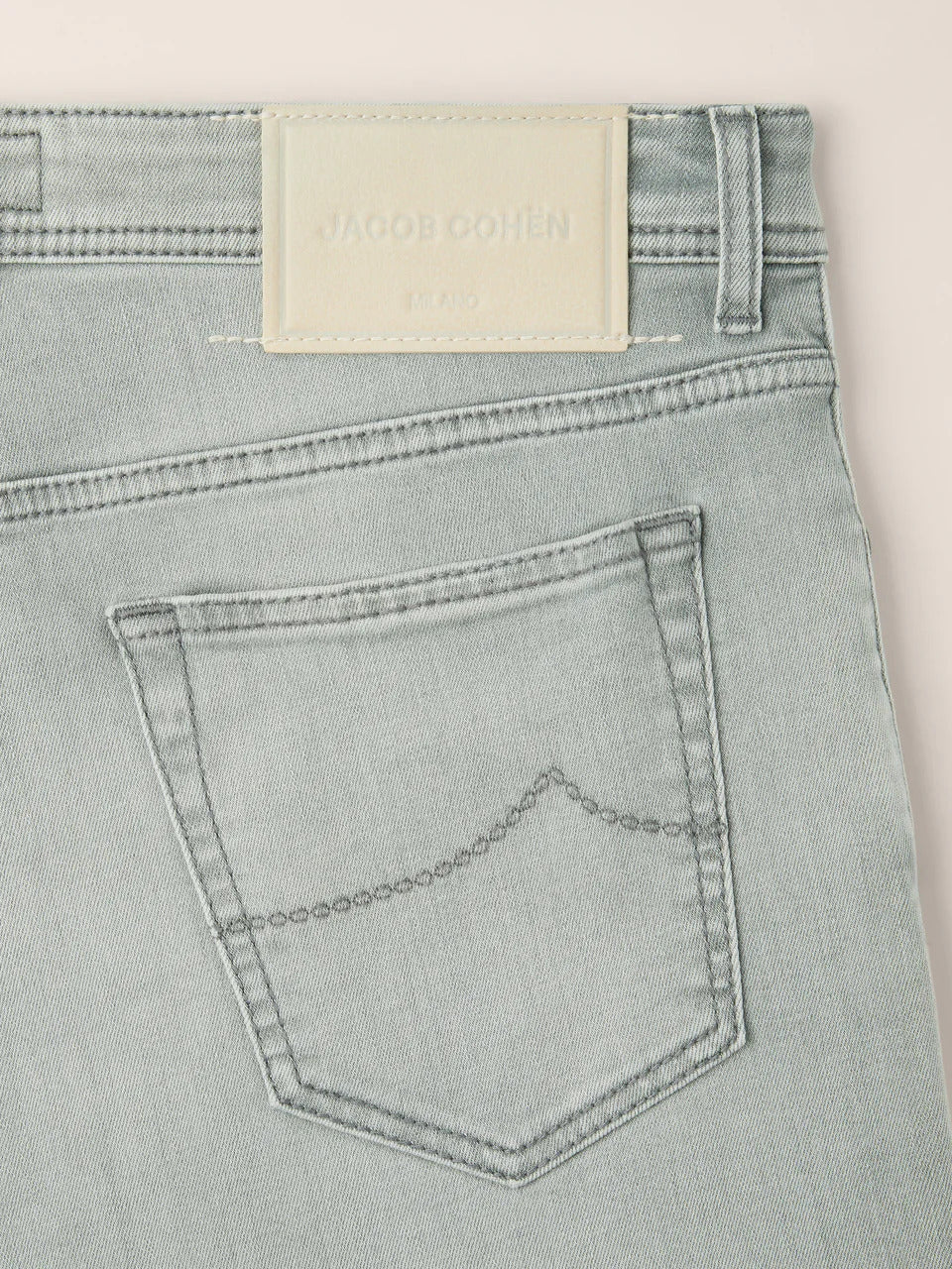 Jacob Cohën Nick slim fit 5 pocket – Grijs-92% katoen, 6% elastisch polyamide, 2% elastaan-HEREN BROEKEN-Grijs