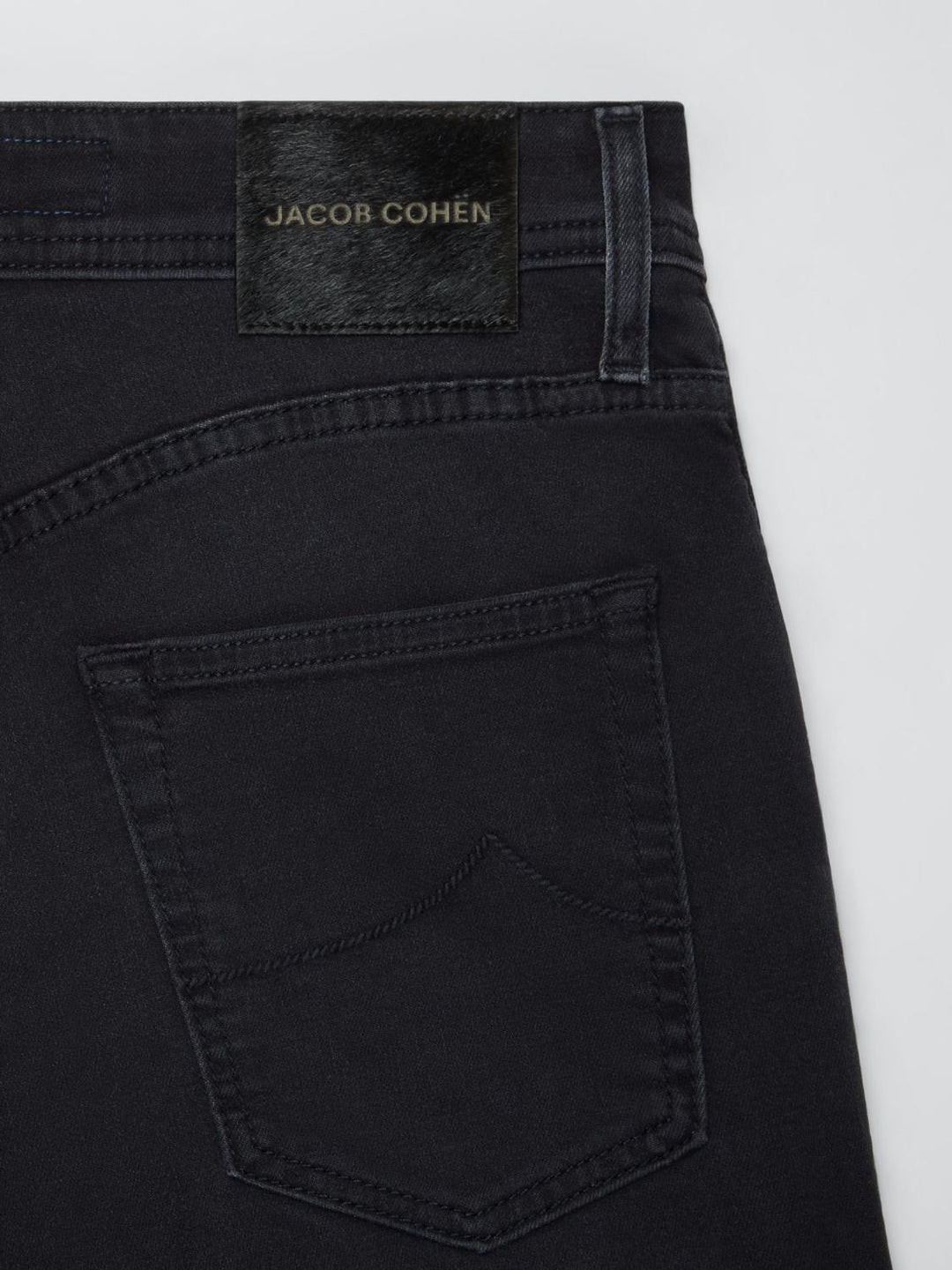 Jacob Cohen VIV bootcut jeans-93% katoen, 5% polyester, 2% elasthaan-DAMES BROEKEN-Zwart