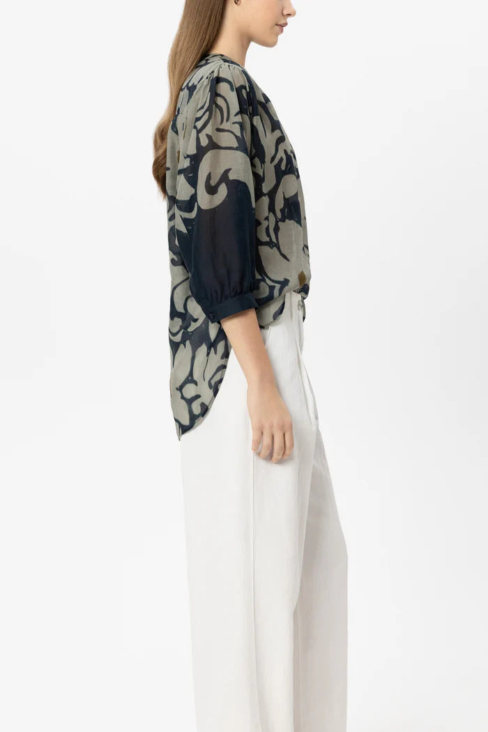 Luisa Cerano Blouse met Bloemenprint – Blauw-52% lyocell, 48% ramee-DAMES TOPS & BLOUSES-Blauw