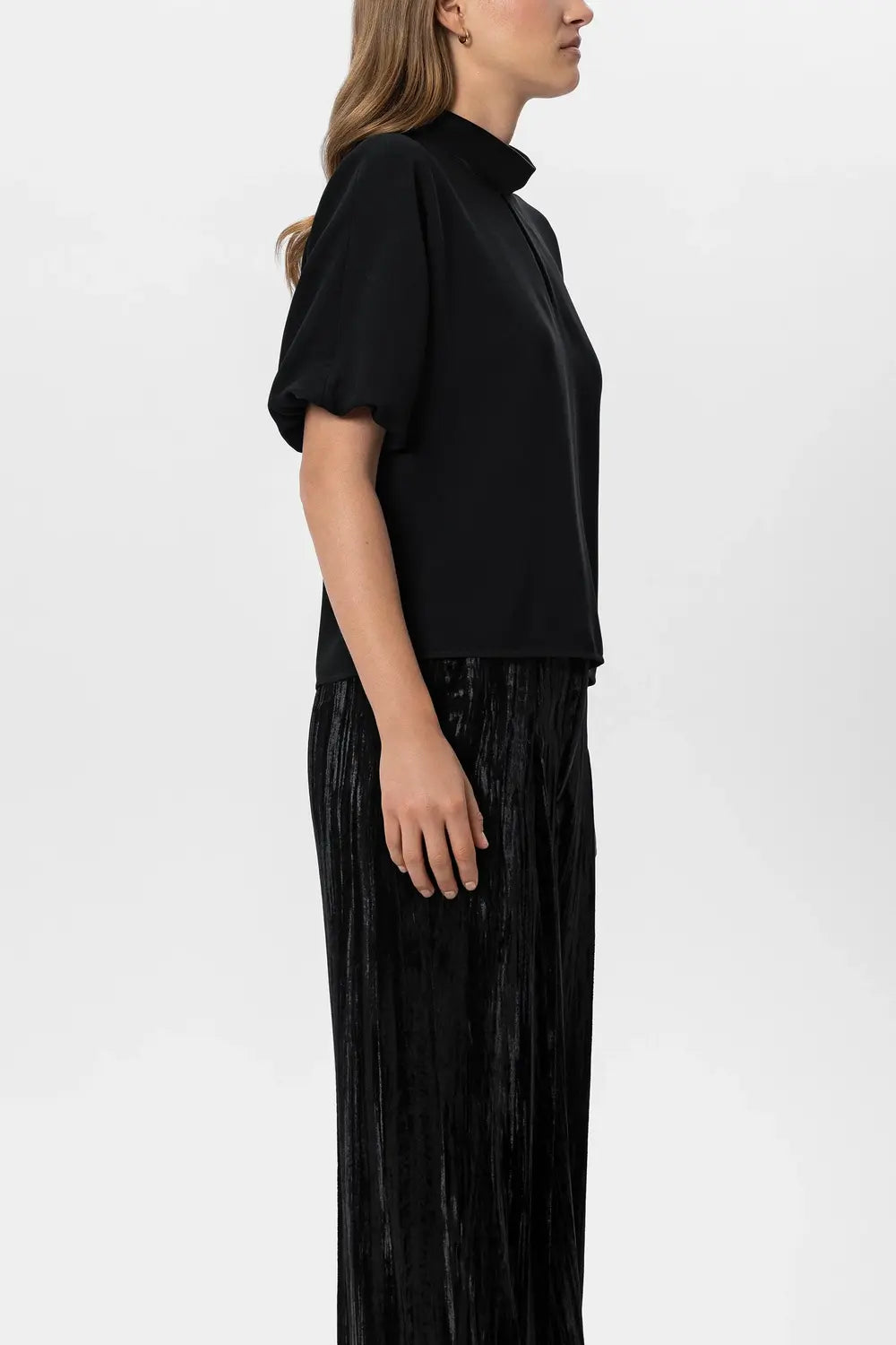 Luisa Cerano Blouse met Korte Mouwen – Zwart-69% tracetaat, 31% polyester-DAMES TOPS & BLOUSES-Zwart