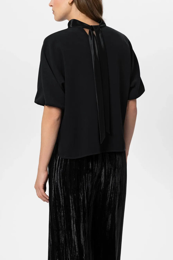 Luisa Cerano Blouse met Korte Mouwen – Zwart-69% tracetaat, 31% polyester-DAMES TOPS & BLOUSES-Zwart