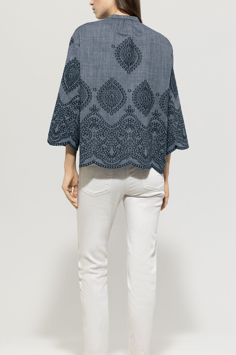 Luisa Cerano denim tuniek met oogjesborduurwerk-Buitenstof: 90% katoen, 10% polyester<br />-DAMES TOPS & BLOUSES-Blauw